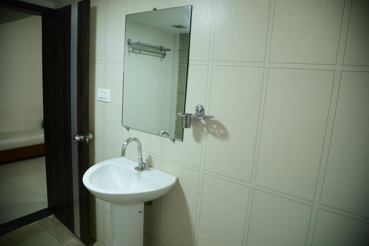 Miles Inn Hotel Hasszan Kültér fotó