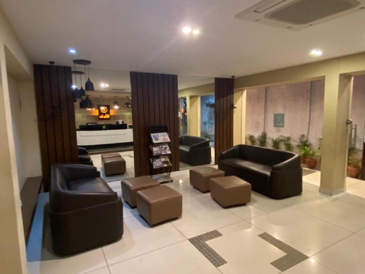 Miles Inn Hotel Hasszan Kültér fotó